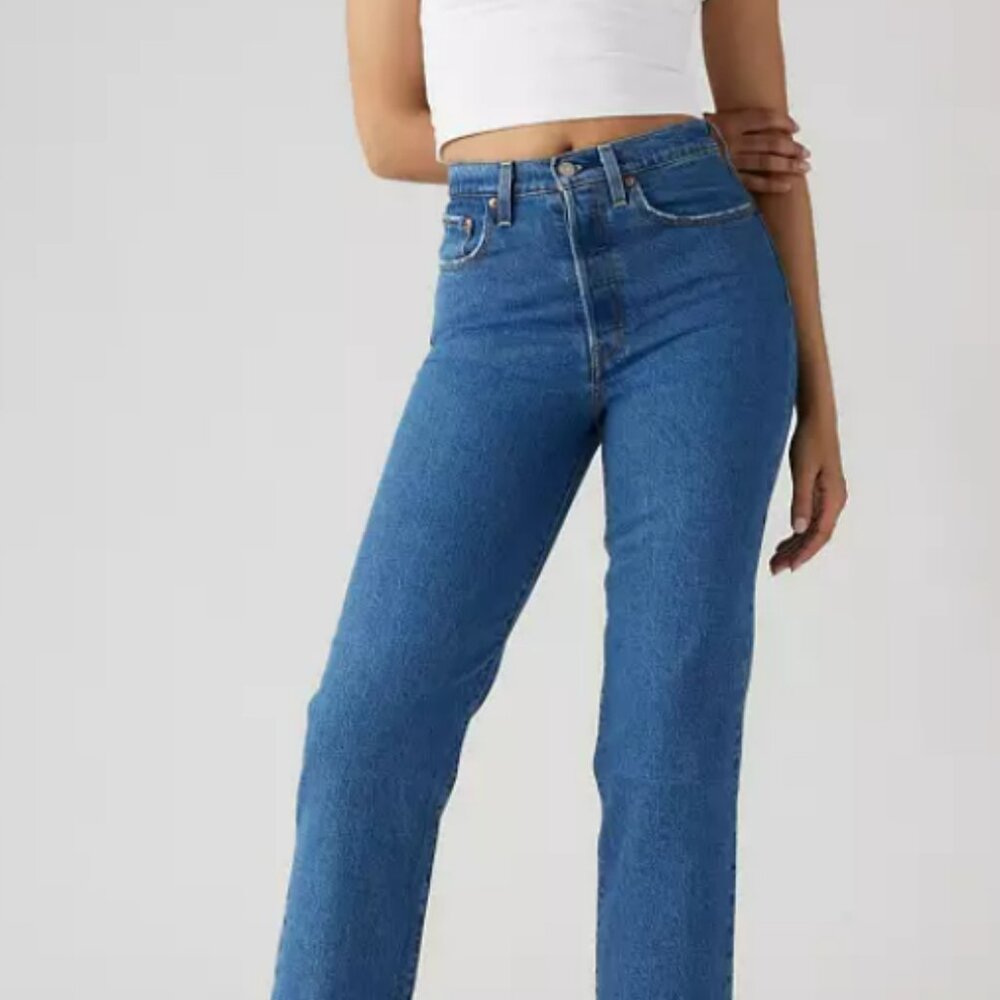 Levi's Ribcage Straight Ankle Women's Jeans in Jazz Pop